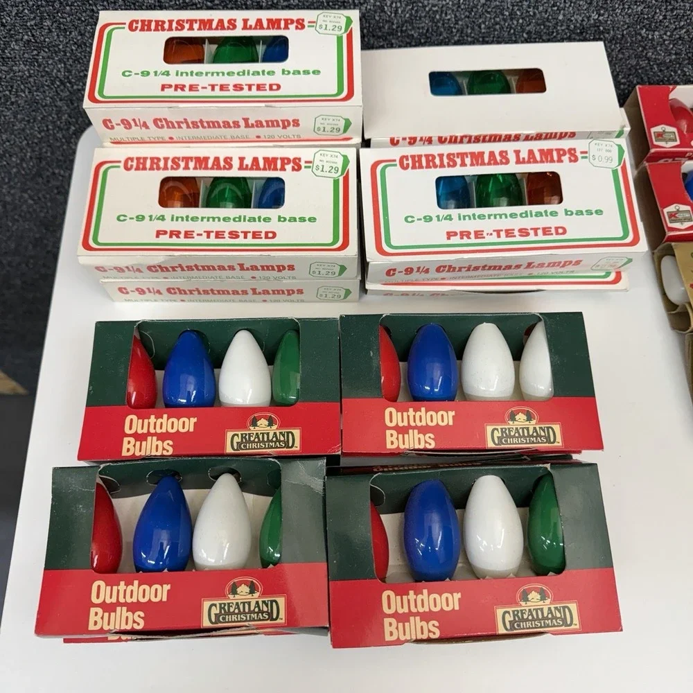 Vintage C9 & C7 Christmas Bulbs – 8 Greatland, 9 Christmas Lamps, Mixed Lot 120V